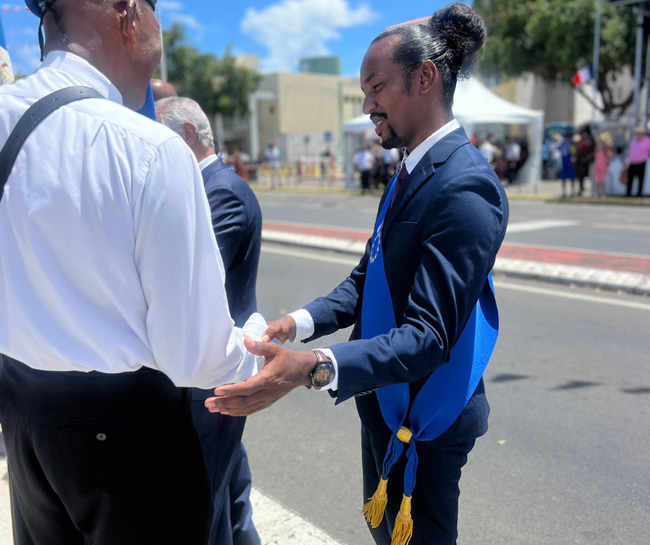 Rody TOLASSY lors d'une rencontre politique en Guadeloupe